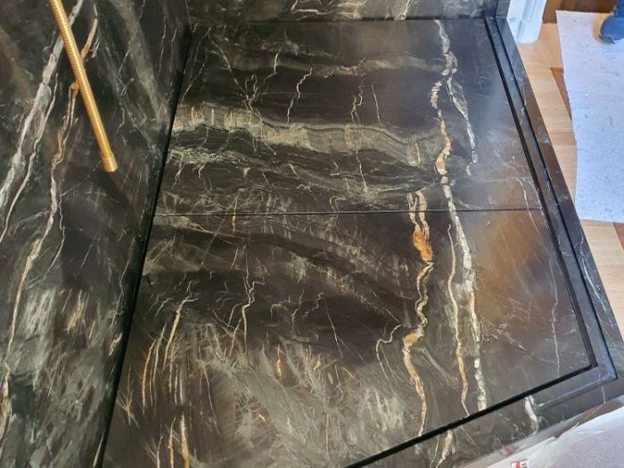 Archisio - Dalla Pozza Marmi Srl - Progetto Bagno in quarzite belvedere