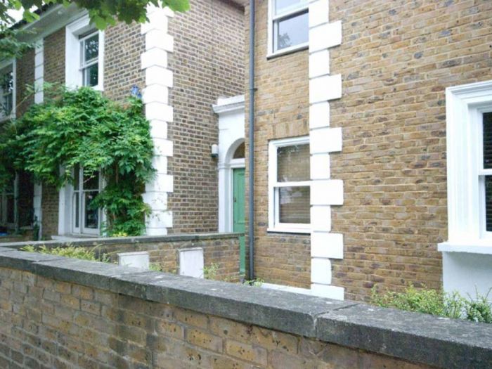 Archisio - Roberto Silvestri - Progetto Una casa a londra ricordi oggetti memorie