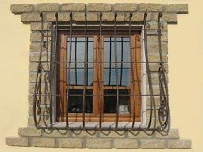 Archisio - Beccai Avvolgibili - Progetto Inferriate e porte blindate