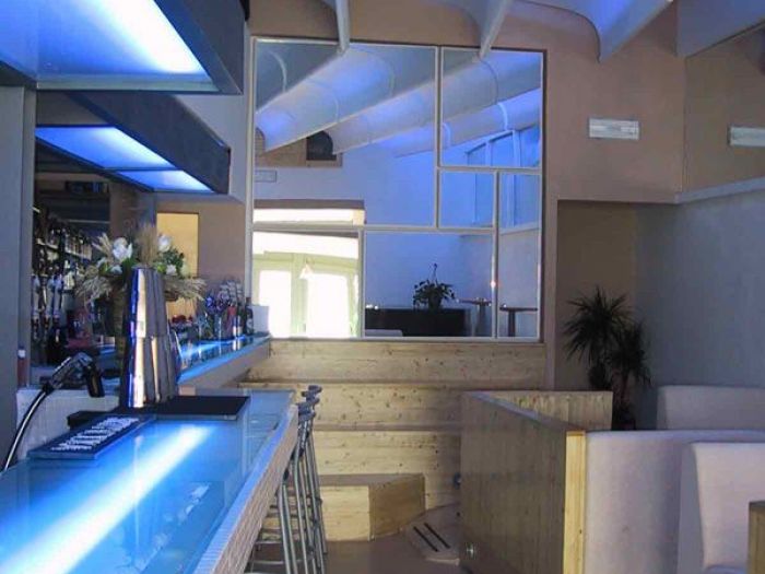 Archisio - Antonio Pelella - Progetto InterniBar al porto di ischia