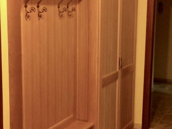 Archisio - Magnolialab - Progetto Mobili in legno masselo