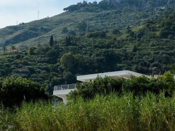 Archisio - Stefano Costantino - Progetto Come su una nave da crociera