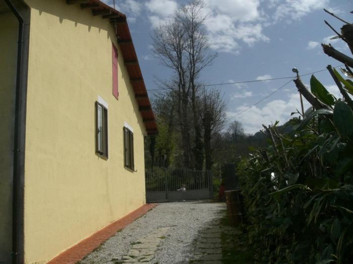 Archisio - Milillo Mario Lavori Edili - Progetto Rifacimento tetto e facciate