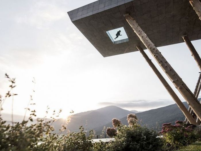 Archisio - Noa Network Of Architecture - Progetto Hubertus oscillante tra cielo e terra