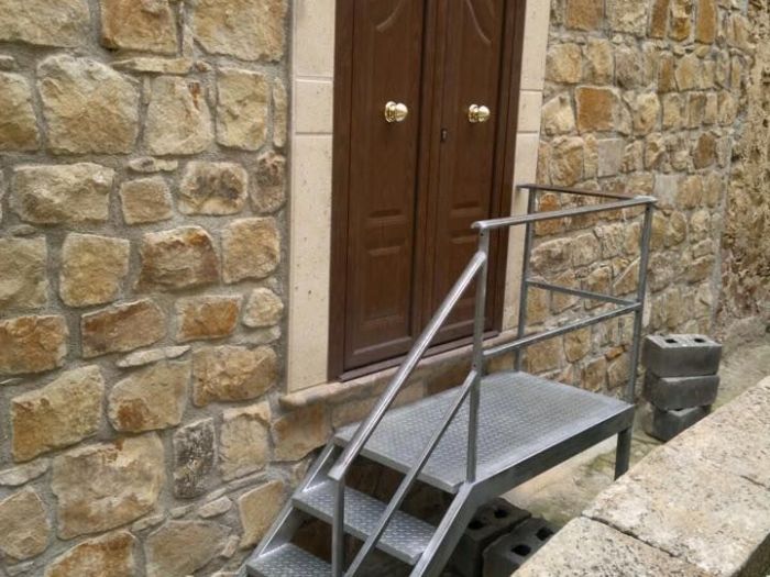 Archisio - Infissi In Pvc E Alluminio Di Sirni Alessandro - Progetto Scale