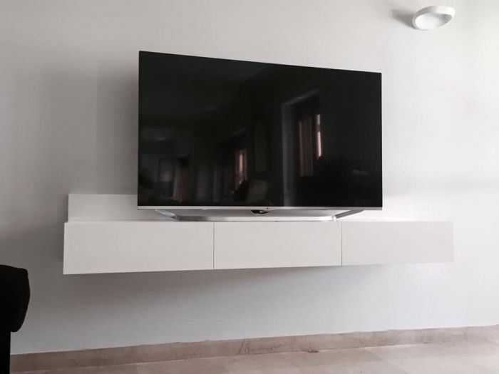 Archisio - Onlywood - Progetto Snack table in rovere con vetro tavolo a goccia realizzato in listellare con tranciato di rovere