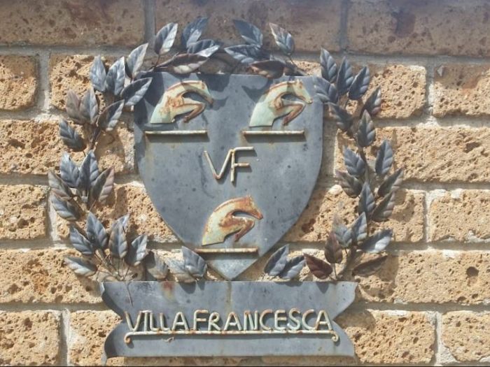 Archisio - Angela Paniccia - Progetto Villa francesca - relooking dependance destinata agli affitti brevi