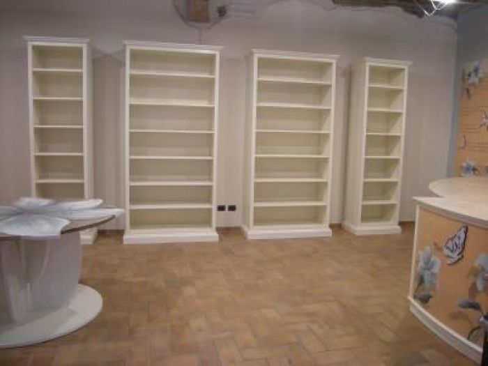 Archisio - Falegnameria Bini Antonio - Progetto Arredo negozio
