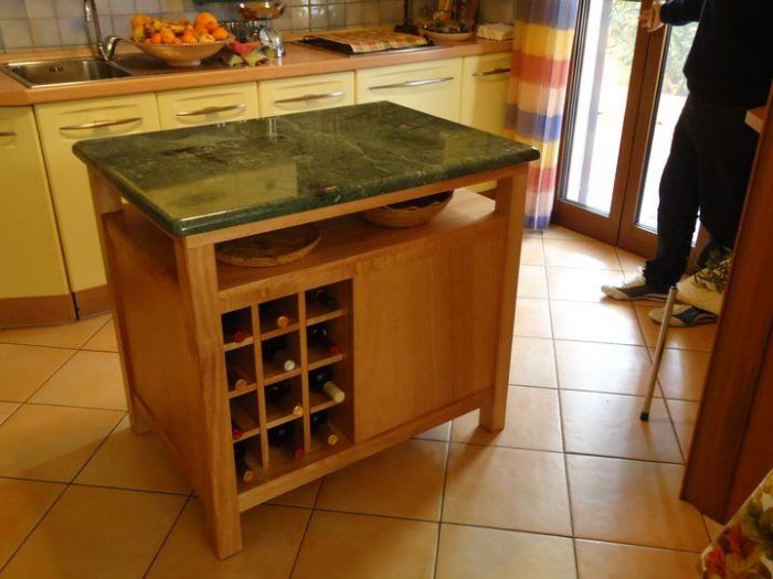 Archisio - Falegnameria Sardano Demurtas - Progetto Isola in legno okoume