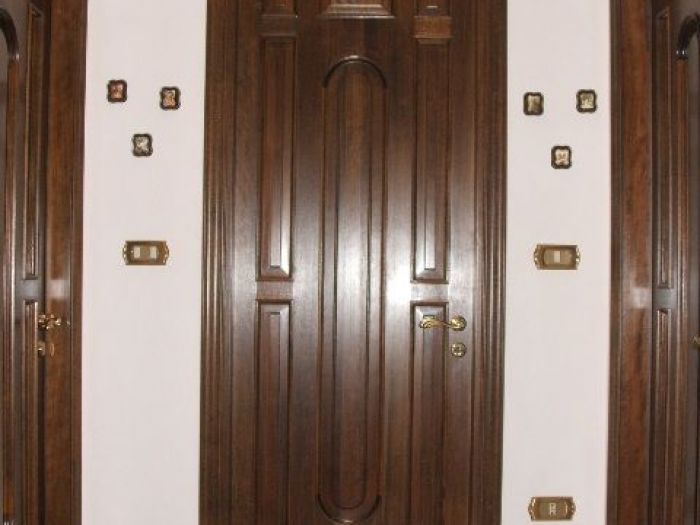 Archisio - Falegnameria Artigianale Riccardi Stefano - Progetto Portoni e porte