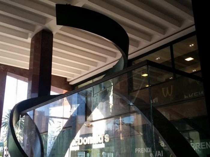 Archisio - Grande Metal Design - Progetto Realizzazione di un nastro architettonico