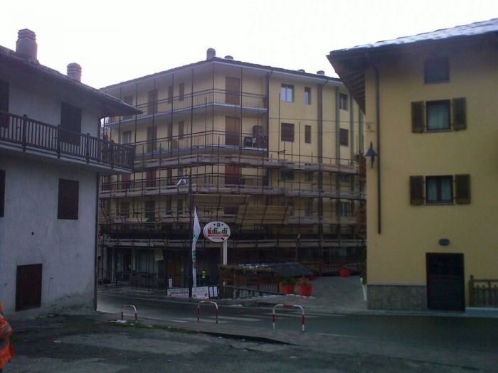 Archisio - Bandiera Carmelo - Progetto Restauro condominio su facciata