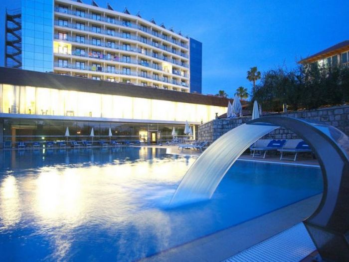 Archisio - Raffaele Carrella - Progetto Grand hotel park