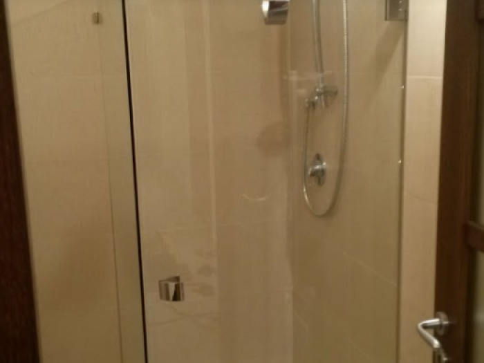 Archisio - Glass Center Mola - Progetto Box doccia in vetro