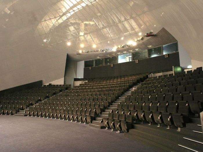 Archisio - Claudio Correale - Progetto Ugc cine cit multiplex - la defence