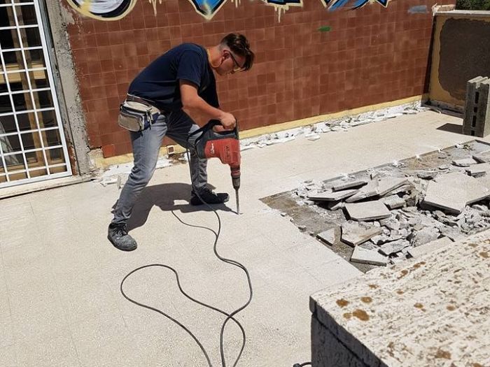 Archisio - Restauri Edili Leandri - Progetto Ristrutturazione interni ed esterni villa sul mare