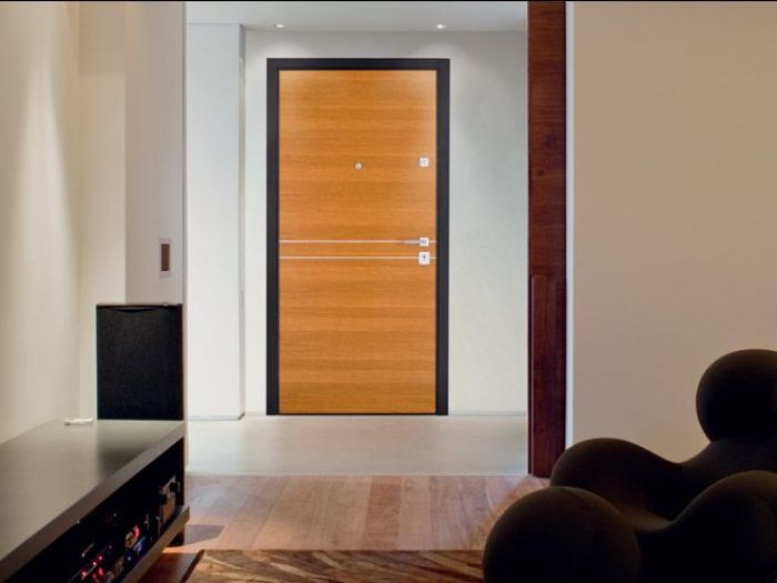 Archisio - Italia Design Di Casula Antonio - Progetto Portoni blindati per la sicurezza della tua casa con la garanzia del prestigioso marchio vighi leader nel settore degli infissi blindati