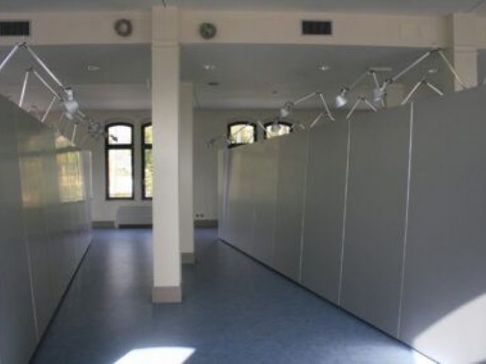 Archisio - Leolab - Progetto Sistema di allestimento adattabile mostra temporanea sulla coltelleria spagnola