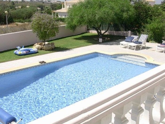 Archisio - Solaris Acqua Sport Srl - Progetto Realizzazione piscine private siamo in grado di lavorare su progetti suggeriti dal cliente anche quando si tratta di design particolari e innovativi