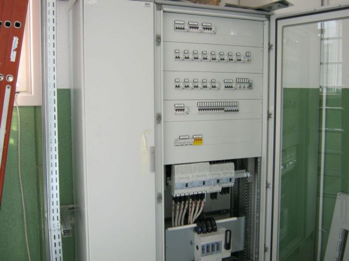 Archisio - Modernaluce Impianti Elettrici - Progetto 2013 monza officina meccanica