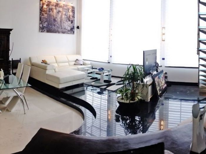 Archisio - Erris Art Di Enrico Colombo - Progetto Imbiancatura decorazioni pavimenti in resina