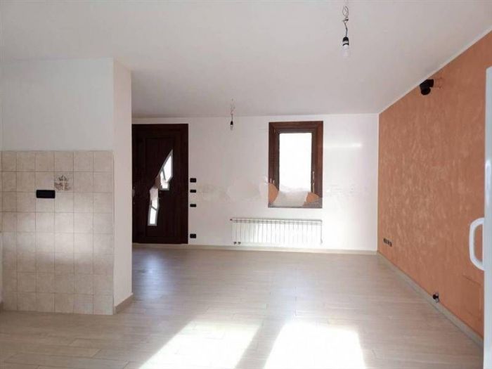 Archisio - Elisa Cattelan - Progetto Da una parete arancione ad uno stile etnic chic