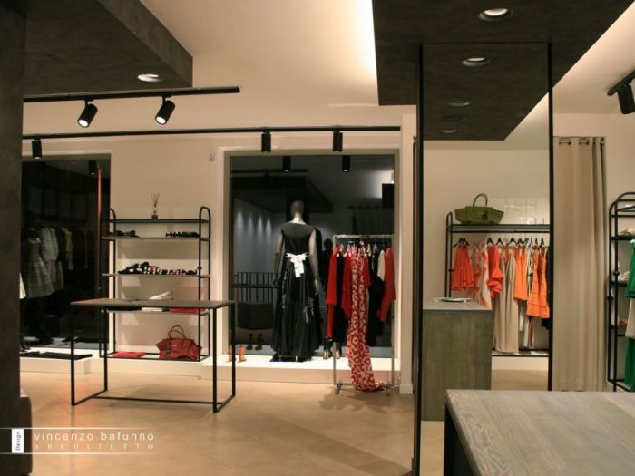 Archisio - Vincenzo Bafunno - Progetto Naf - abbigliamento donna