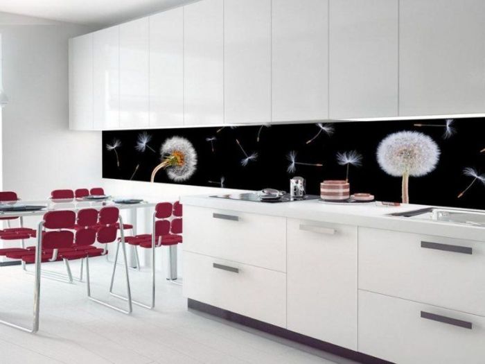 Archisio - Citti Serramenti Infissi Cristalli - Progetto Schienali per cucine in vetro