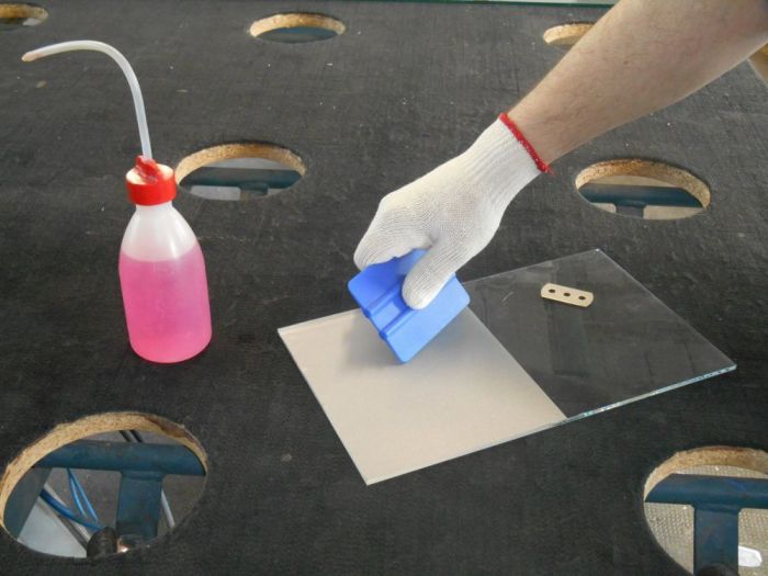 Archisio - Vetreria Dimensione Vetro - Progetto Pellicole per vetro oggettistica in vetro arredi in vetro e lavorazioni del vetro