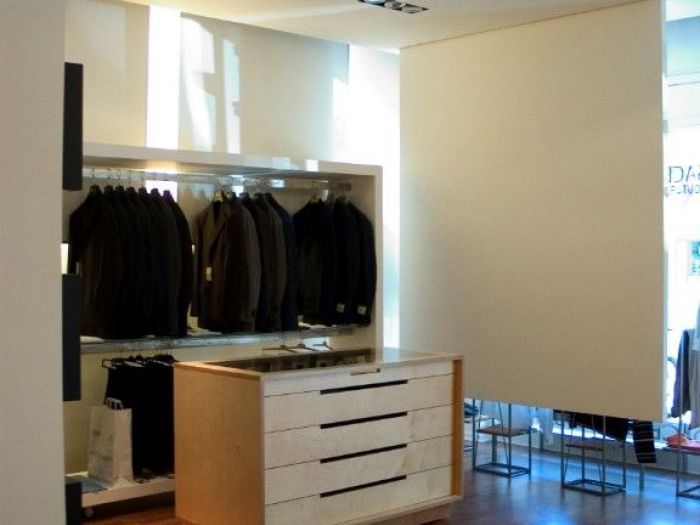 Archisio - Marco Mazzella - Progetto Interni negozio rg