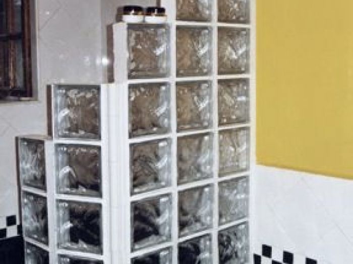 Archisio - Ana Maria Reque Art - Progetto Casa espejo cerrate