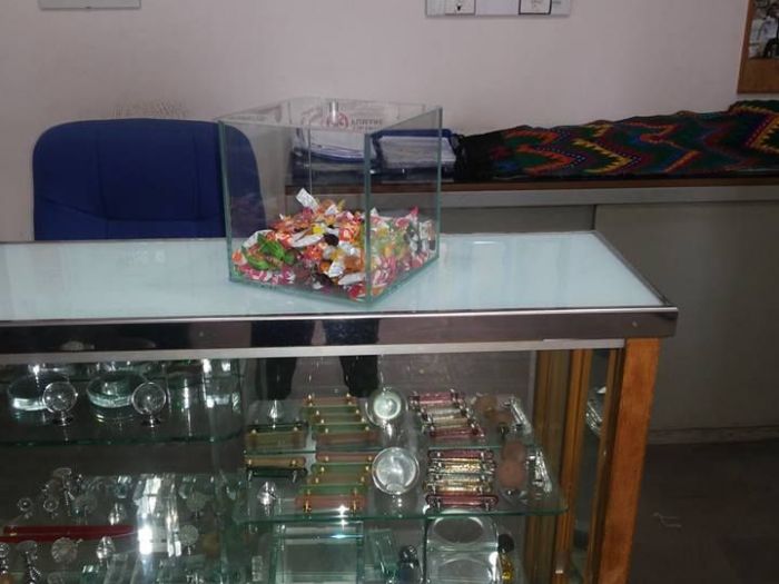 Archisio - Vetreria Nuova Seledi - Progetto Credenza