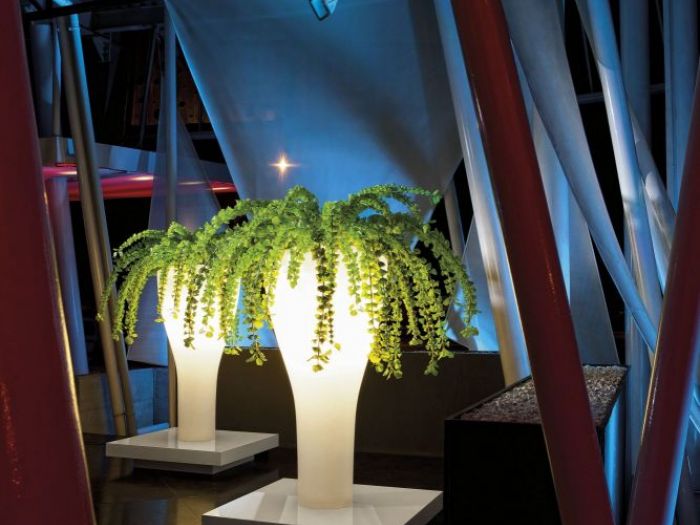 Archisio - Jupiter International srl - Progetto Set arrangement - composizioni floreali