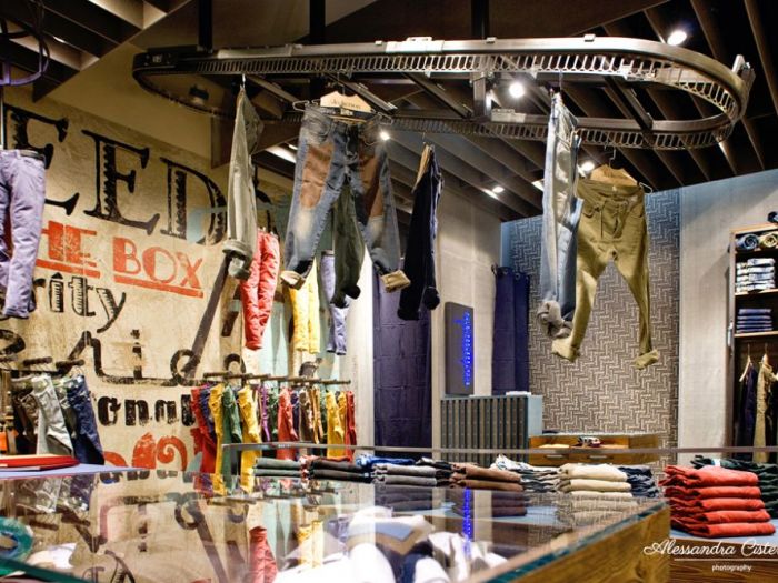 Archisio - Alessandra Cisternino - Progetto Negozi e show room