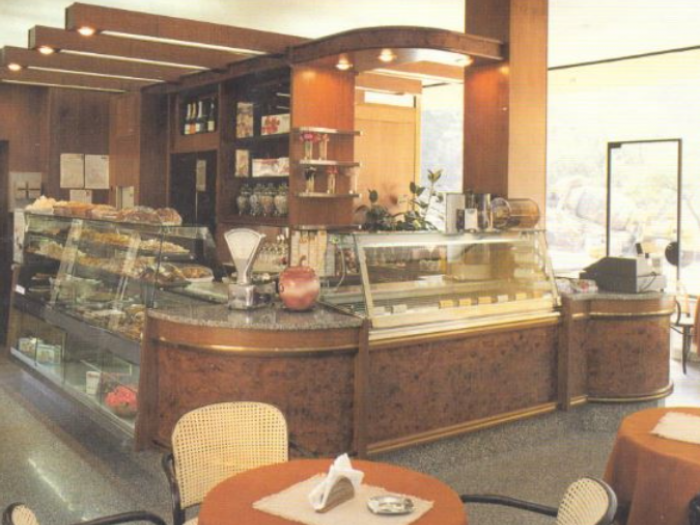 Archisio - Falegnameria Arredamenti Casa Bella Di Fabrizio Dascanio - Progetto Esercizi commerciali