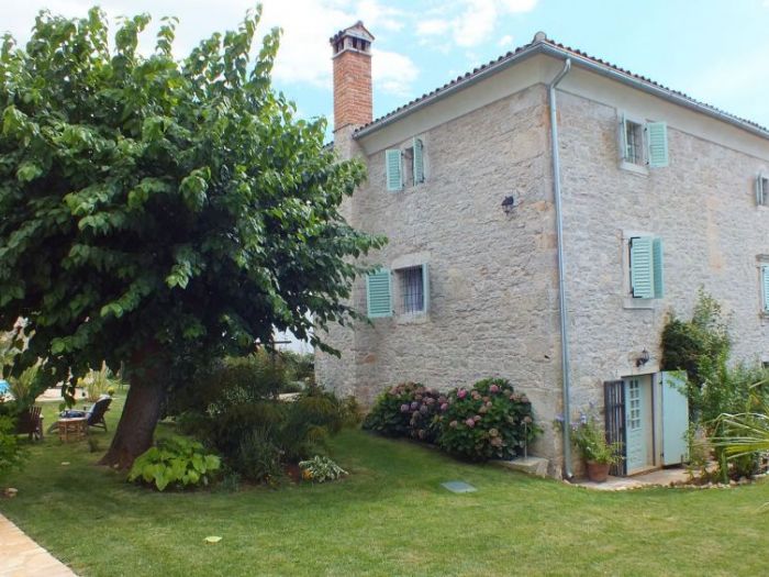 Archisio - Nicola Artuso - Progetto Unifamiliare in pietra