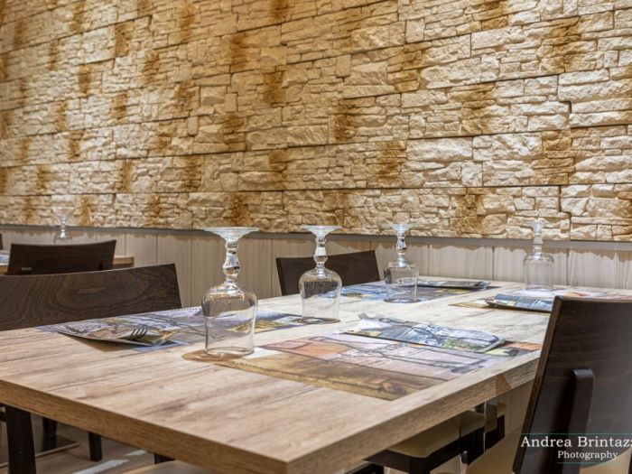 Archisio - Andrea Brintazzoli Photography - Progetto Fotografia di interni - ristorante pizzeria