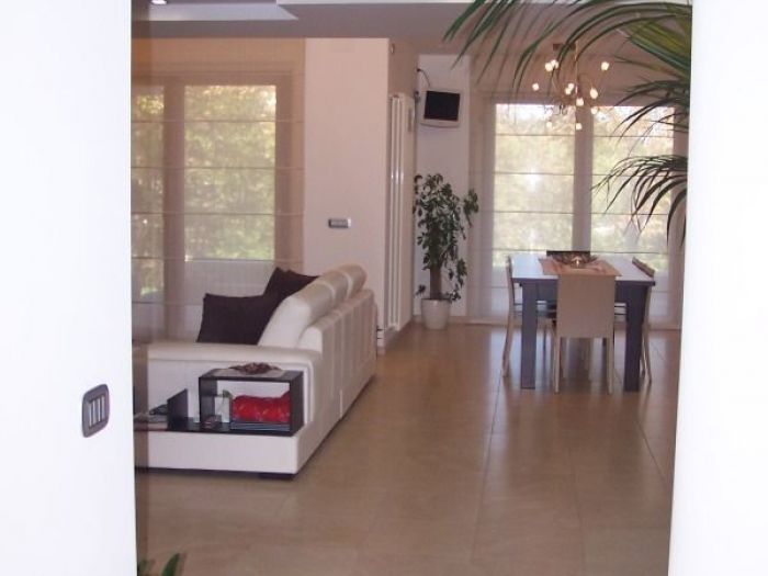 Archisio - Maurizio Loi - Progetto Committenti di crescenzo gildoraffaella - progettazione e arredamento interni