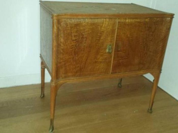 Archisio - Edyta Komar - Progetto Restauro mobili antichi e di modernariato