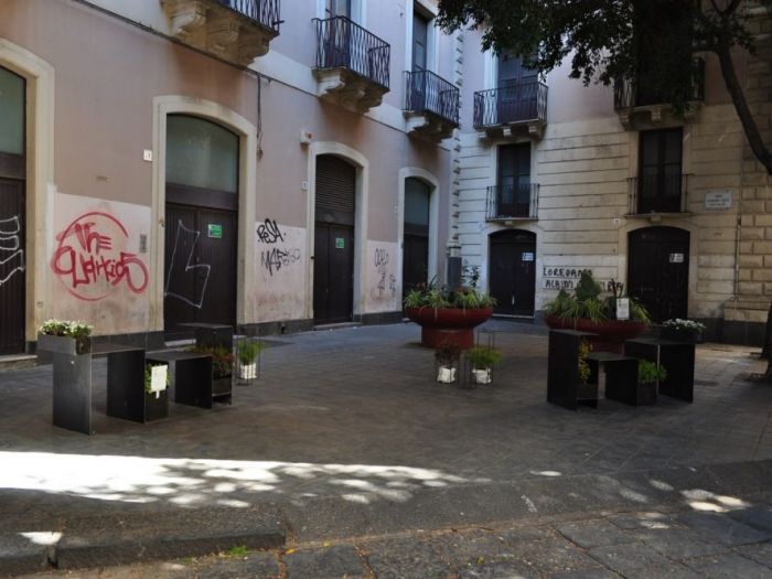 Archisio - Soa Spazio Oltre Larchitettura - Progetto a7t assettiti - linea darredo urbano