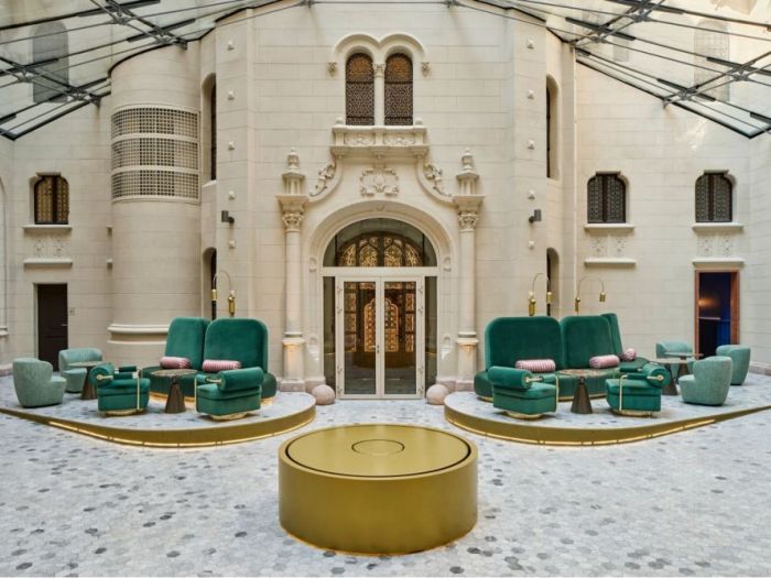 Archisio - Forme Dacqua - Progetto Podium water feature fontana artistica - w budapest hotel