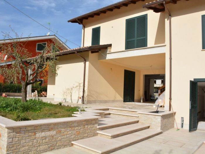Archisio - Gianluca Fricchione - Progetto Ristrutturazione casa isolata
