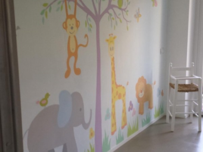 Archisio - Edyta Komar - Progetto Decorazione parete di camerette per bambini lavori di decorazione e restauro mobili ed oggetti antichi e moderni e allestimento per una societ del campo della moda