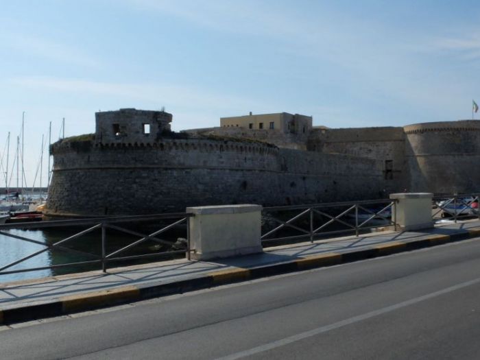 Archisio - Angela Crovace - Progetto Castelli del salento servizio fotografico