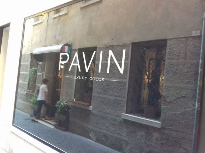 Archisio - Bravo Servizi Aziendali Di Bravo Maurino - Progetto Arredamento interno negozio pavin