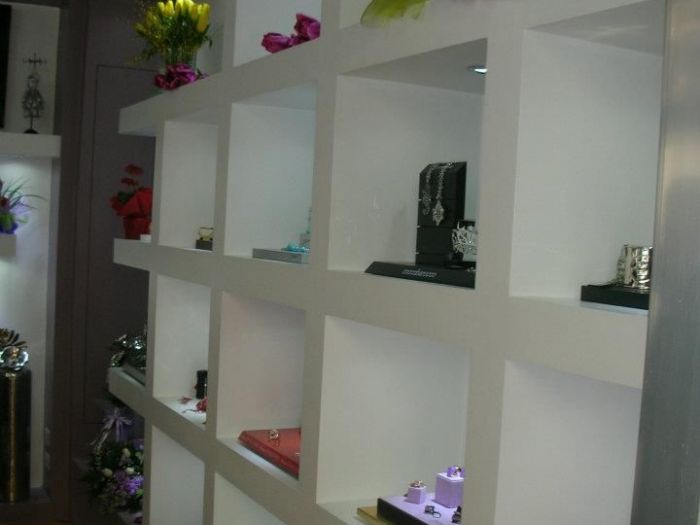 Archisio - Raffaele Cima - Progetto Realizzazione negozio di bigiotteria e watchshop