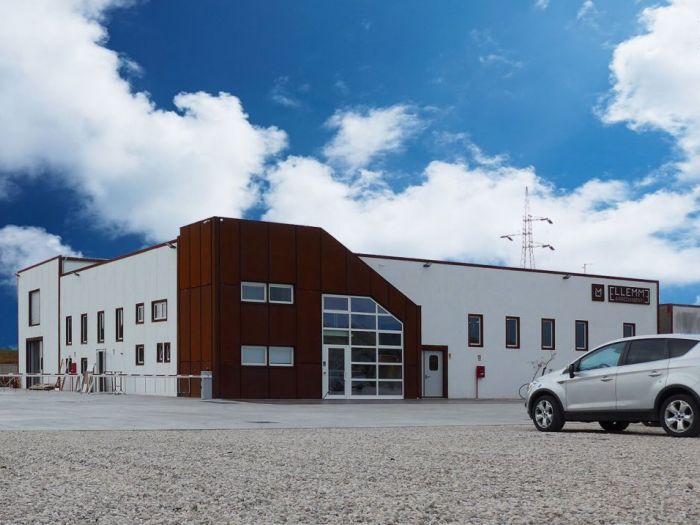 Archisio - Flli Emanuele E Massimiliano Ercolani - Progetto Ellemme arredamenti