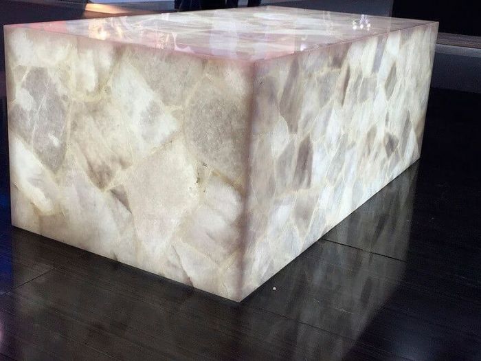 Archisio - Gminternational - Progetto Cubi e tavoli in marmo