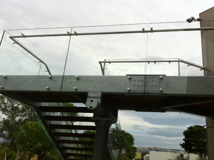 Archisio - Imaf srl - Progetto Prodotti civili serramenti porte vetrate artistiche scale cancelli recinzioni portoni e protezioni