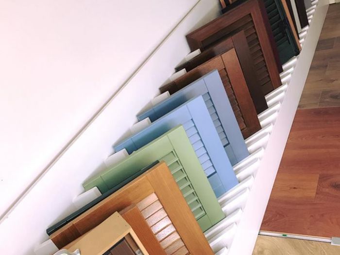 Archisio - Falegnameria Blf Di Ursache Bodgan - Progetto Fornitura e posa cucine mobili su misura persiane in legno e alluminio